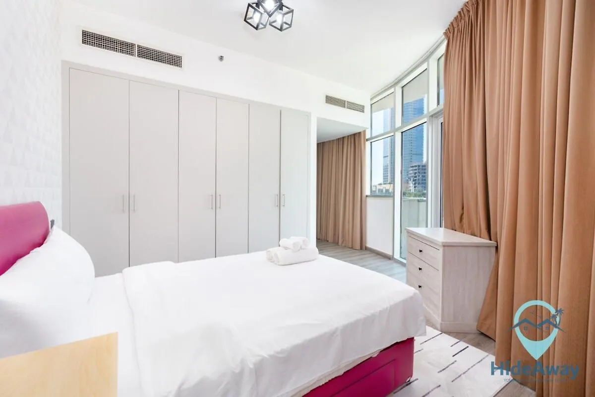 1Br Unique Design Sleeps 4 Jvc Central Dubai United Arab Emirates