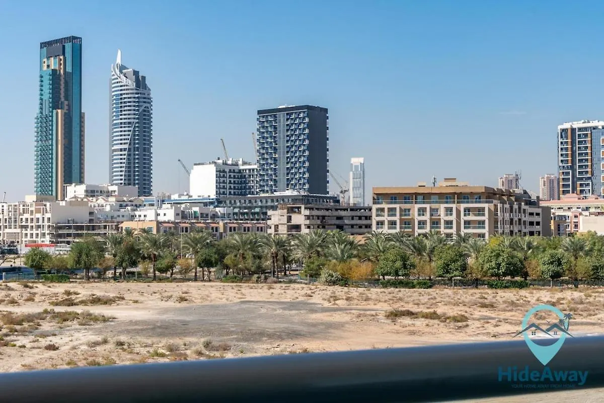 Apartment 1Br Unique Design Sleeps 4 Jvc Central Dubai